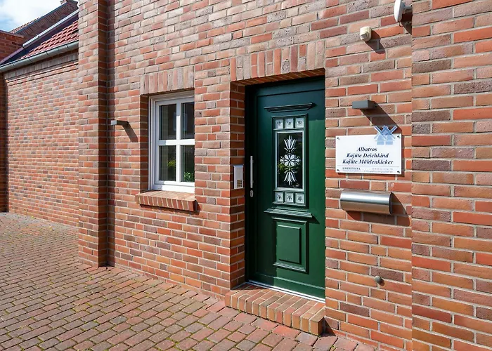 Albatros Og Апартаменты *